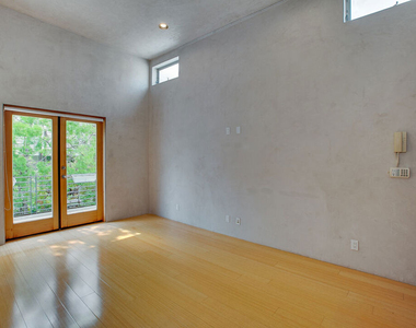 538 Broadway Street - Photo Thumbnail 22