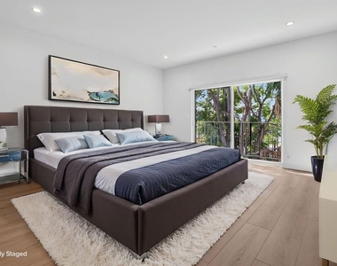 11302 Collins Street - Photo Thumbnail 35