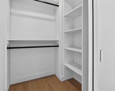 11302 Collins Street - Photo Thumbnail 28