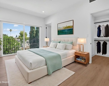 11302 Collins Street - Photo Thumbnail 8