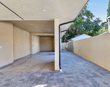 11302 Collins Street - Photo Thumbnail 41