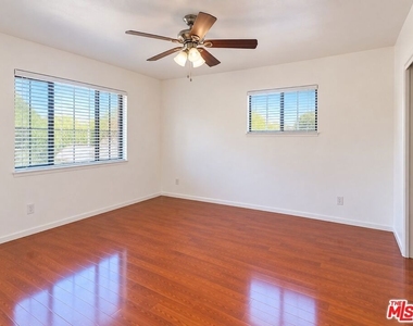 710 N Market Street - Photo Thumbnail 7