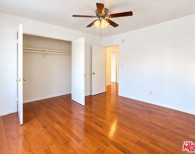 710 N Market Street - Photo Thumbnail 8