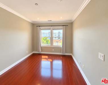 1236 N Flores Street - Photo Thumbnail 11