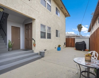 11810 Felton Avenue - Photo Thumbnail 18