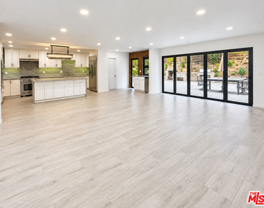 5308 Blanco Avenue - Photo Thumbnail 1
