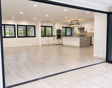 5308 Blanco Avenue - Photo Thumbnail 4