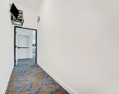 2614 Alsace Avenue - Photo Thumbnail 8