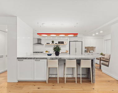 1133 5th Street - Photo Thumbnail 6