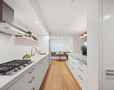 1133 5th Street - Photo Thumbnail 8