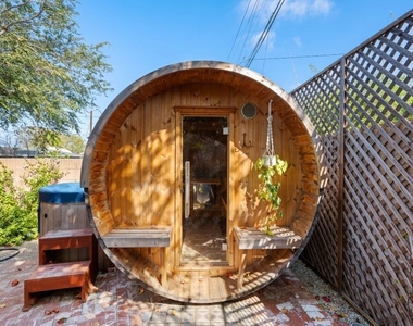 6112 W 77th Street - Photo Thumbnail 7