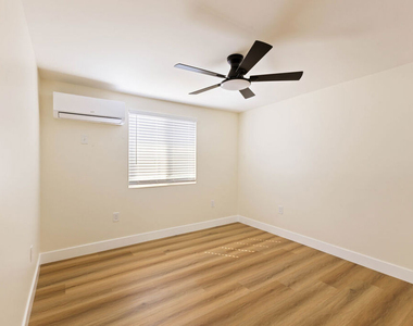 342 1/2 S. Avenue 56 - Photo Thumbnail 19