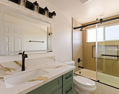 342 1/2 S. Avenue 56 - Photo Thumbnail 18