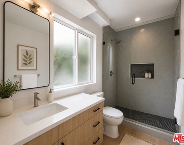 11225 Tiara Street - Photo Thumbnail 8