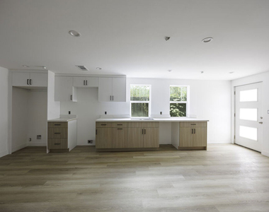 11223 Tiara Street - Photo Thumbnail 26