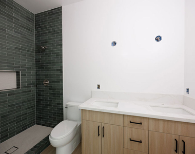 11223 Tiara Street - Photo Thumbnail 20