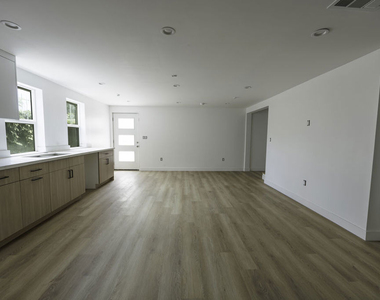 11223 Tiara Street - Photo Thumbnail 27