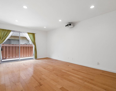 1828 Barry Avenue - Photo Thumbnail 1