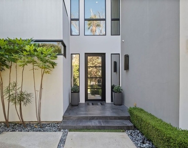 6252 Drexel Avenue - Photo Thumbnail 1