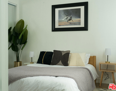 12713 Tiara Street - Photo Thumbnail 36
