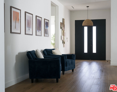 12713 Tiara Street - Photo Thumbnail 1