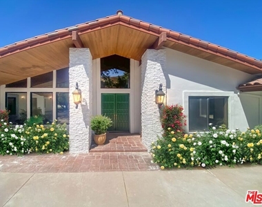 5109 Lakeview Canyon Road - Photo Thumbnail 13