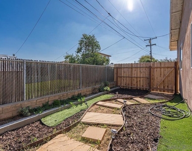 1821 Brookline - Photo Thumbnail 4