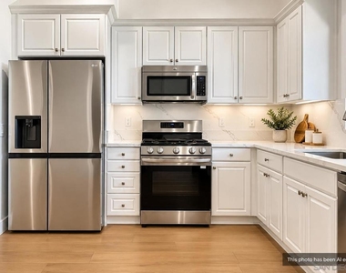 4370 Pacifica Way - Photo Thumbnail 2