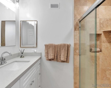 119 Spinnaker Court - Photo Thumbnail 12
