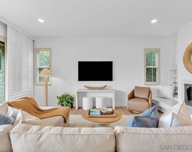 119 Spinnaker Court - Photo Thumbnail 3