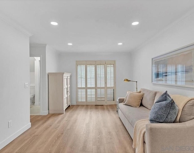 119 Spinnaker Court - Photo Thumbnail 9