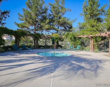 2263 Paseo Saucedal - Photo Thumbnail 17