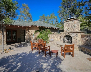 2263 Paseo Saucedal - Photo Thumbnail 13
