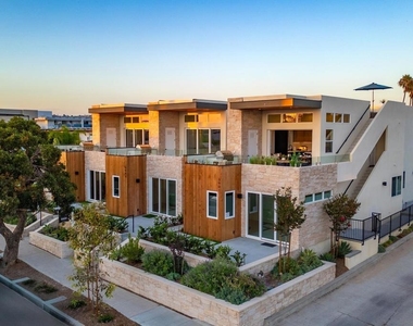 3901 Haines St. - Photo Thumbnail 1