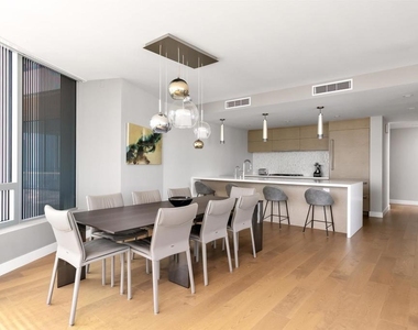 888 W E Street - Photo Thumbnail 5