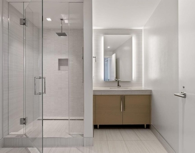 888 W E Street - Photo Thumbnail 23