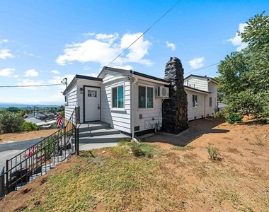1730 Vista Del Valle Blvd - Photo Thumbnail 5