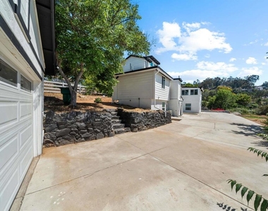1730 Vista Del Valle Blvd - Photo Thumbnail 34