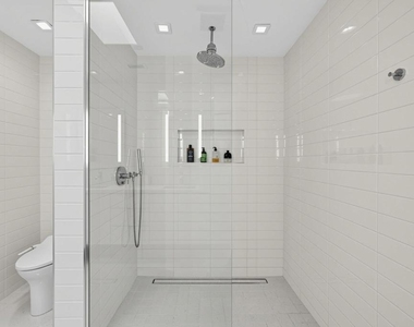 340 Desert Lakes Drive - Photo Thumbnail 8
