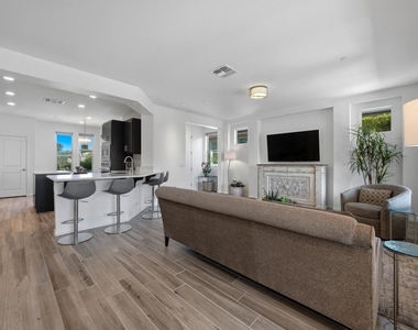 51270 N Two Palms Way - Photo Thumbnail 9
