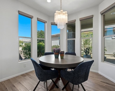 51270 N Two Palms Way - Photo Thumbnail 16