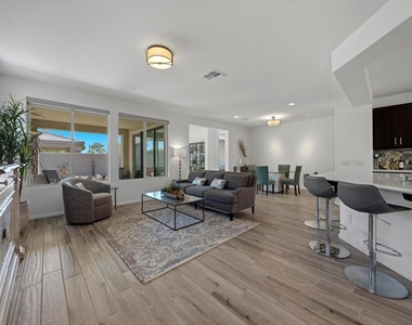 51270 N Two Palms Way - Photo Thumbnail 8