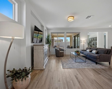 51270 N Two Palms Way - Photo Thumbnail 28