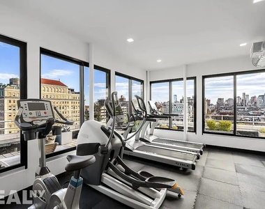 305 Second Avenue - Photo Thumbnail 17