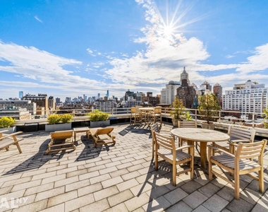 305 Second Avenue - Photo Thumbnail 14