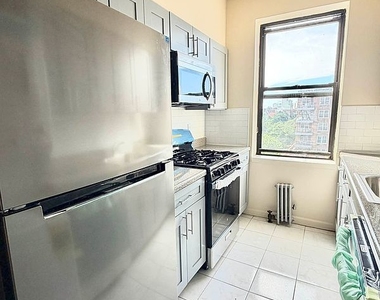 Bowne Street - Photo Thumbnail 14