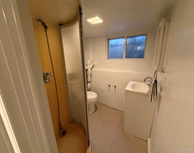 45th Avenue - Photo Thumbnail 18