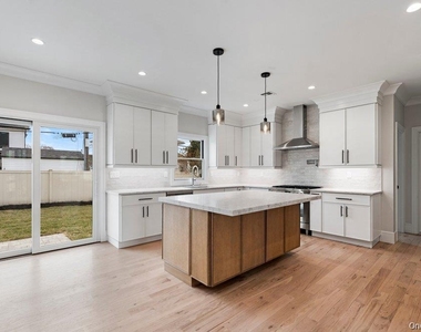 35 Main Parkway - Photo Thumbnail 6