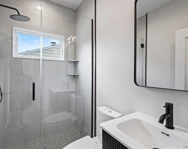 35 Main Parkway - Photo Thumbnail 8