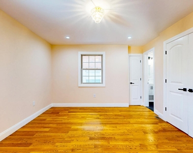 11625 134 St - Photo Thumbnail 10